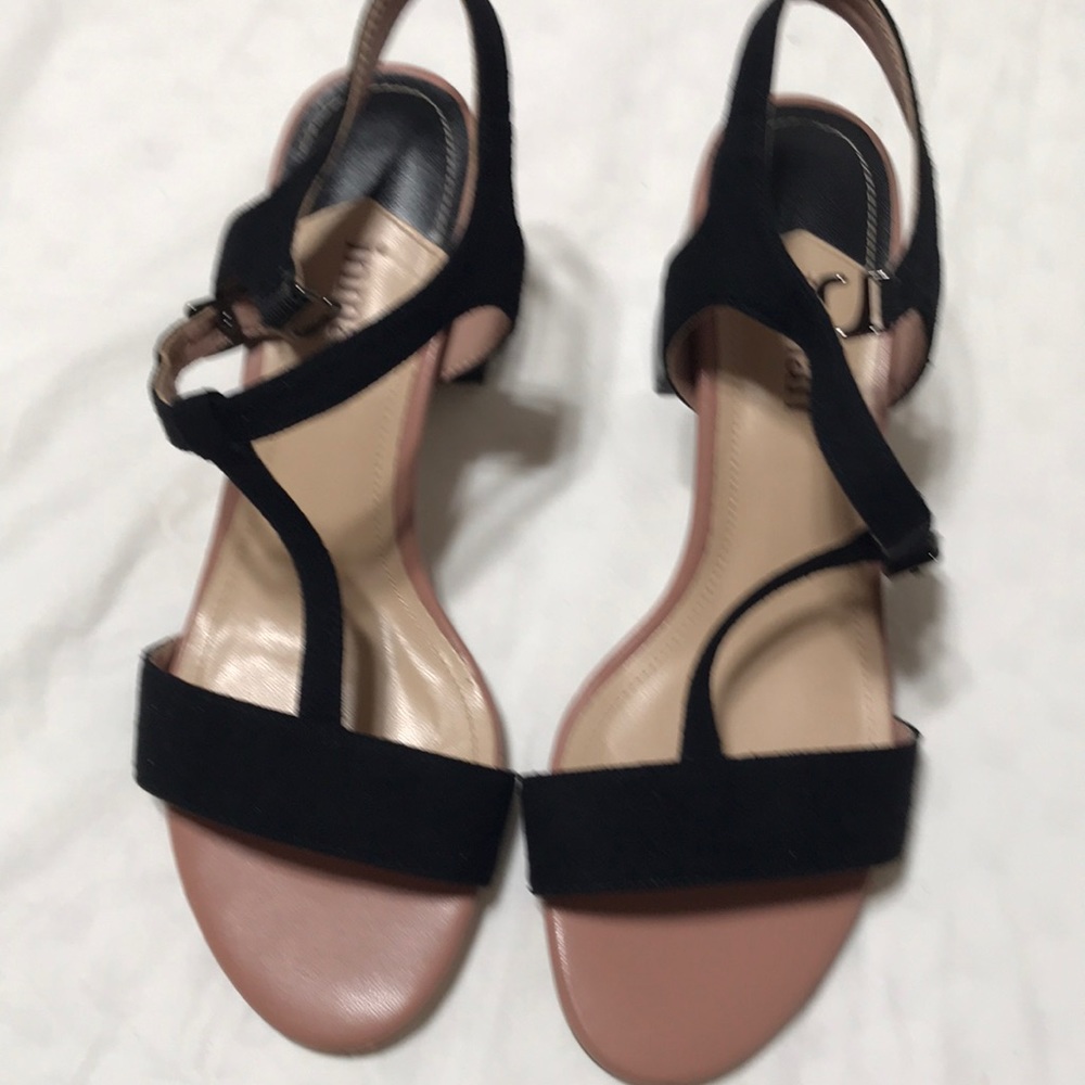 Inman suede leather sandals with rounded heel. EUC